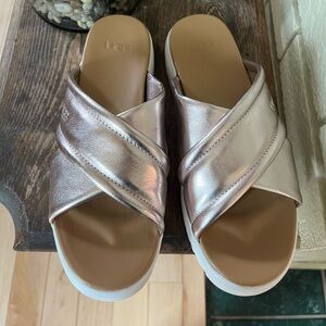 UGG Women's Metallic Slide Sandals